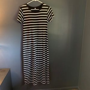 UNIQLO t-shirt dress with built in bra size M